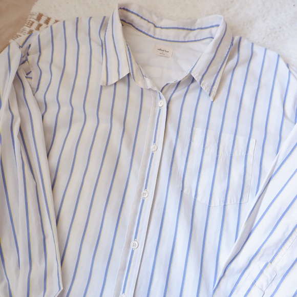 WILFRED The Relaxed Button Up - Picture 2 of 6